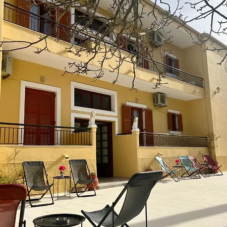 Nicoll Aparthotel