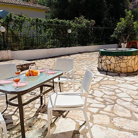 The Old Well, Spacious House In North Corfu