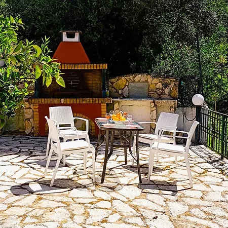 The Old Well, Spacious House In North Corfu Holiday home *