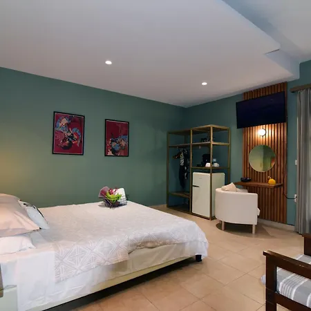 Guest house Lord Ape Club