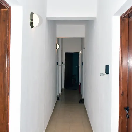 Guest house Lord Ape Club *
