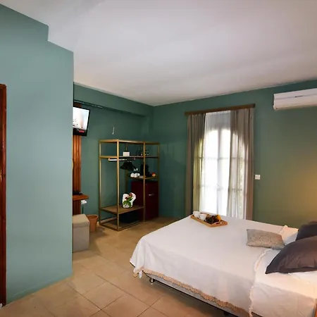 Guest house Lord Ape Club