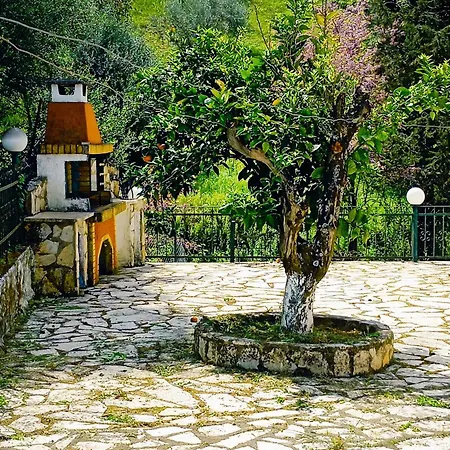 The Old Well, Spacious House In North Corfu Holiday home Peritheia