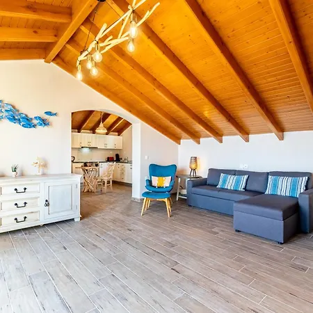 Konstantina Lulas Penthouse Apartment Petriti (Corfu)