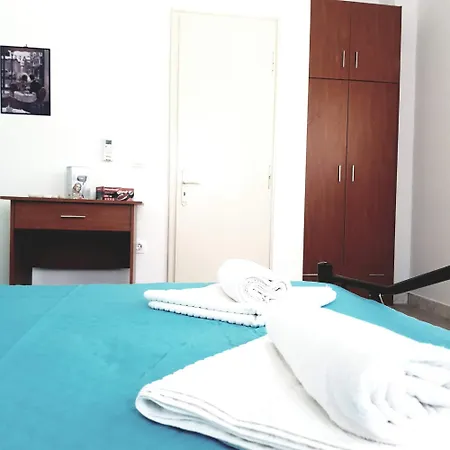 Apartment Arilas *