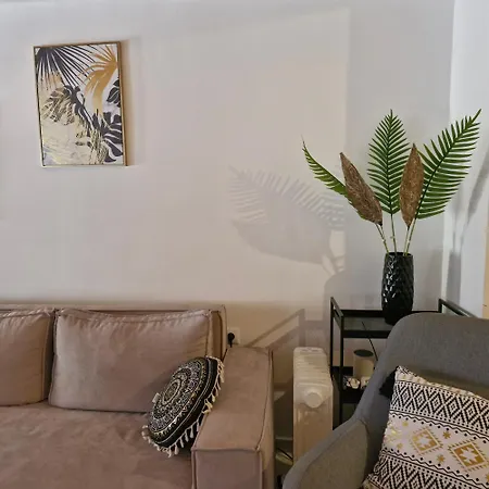 Ivoni Family House * Perivolion