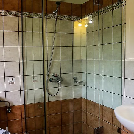 Milka Villa Gimari