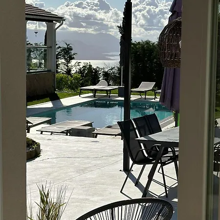 Grande Terra With Swimming Pool *