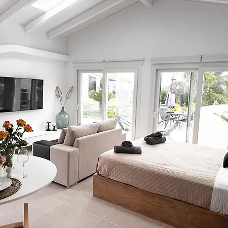 Grande Terra With Swimming Pool Villa