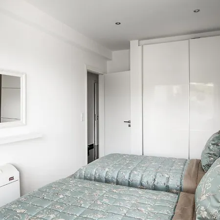 Euphoria Seaview Residences With Shared Pool By Konnect Apartment