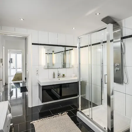 Euphoria Seaview Residences With Shared Pool By Konnect * Gouvia