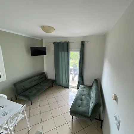 Mythos Apts Rentit Aparthotel
