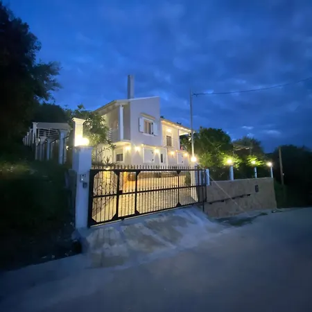 Holiday home Olea House 2' Walk From The Sea *