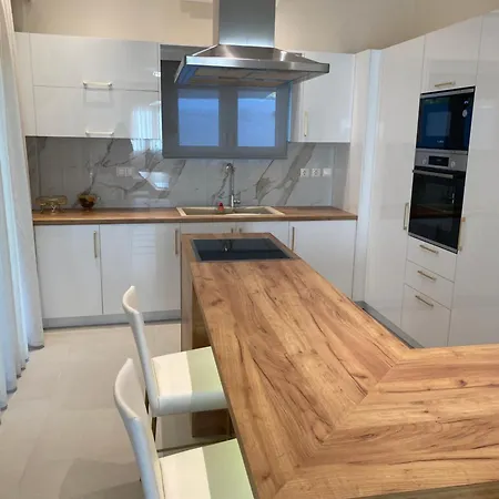 Olea House 2' Walk From The Sea Holiday home *