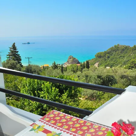 Pool With Panoramic View *