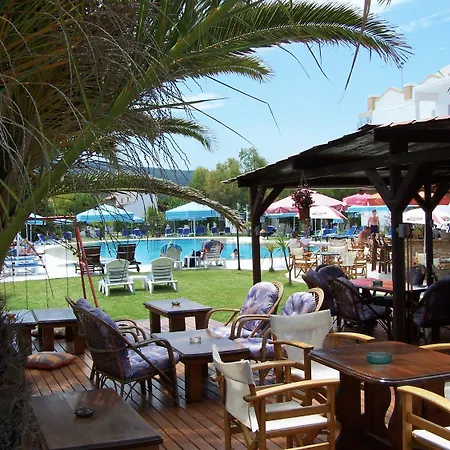 Aparthotel Ninos On The