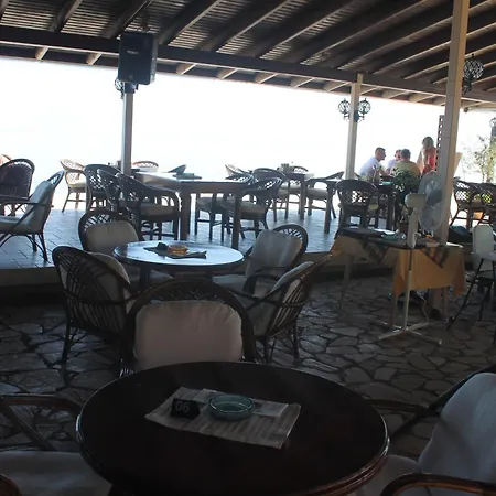 Aparthotel Ninos On The 2*