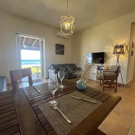 Villa Beachfront With Garden - Valentine Corfu *