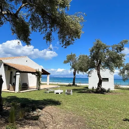 Villa Beachfront With Garden - Valentine Corfu