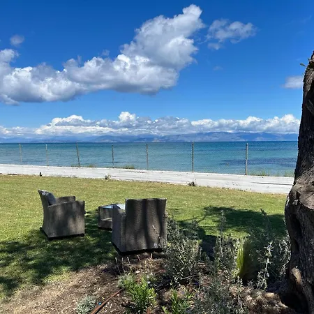 Beachfront With Garden - Valentine Corfu