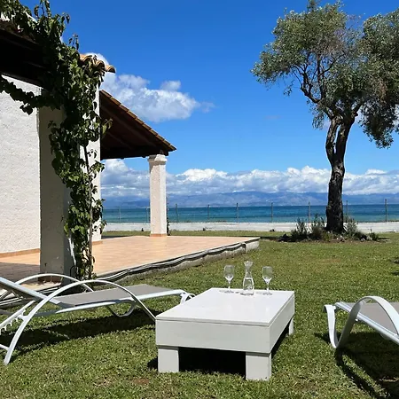 Beachfront With Garden - Valentine Corfu