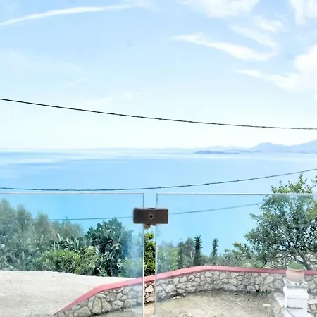 Holiday home Andromachi Escape!
