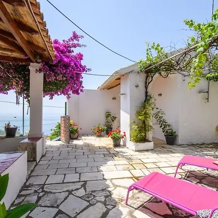 Holiday home Andromachi Escape! *