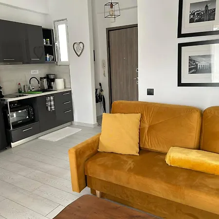 Apartment Deluxe Town Hall Square Flat In Historical Center 3