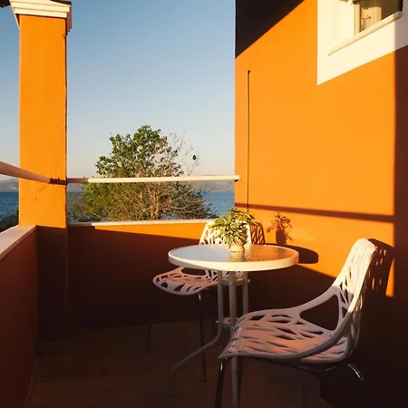 Melador Beachfront Appartement *