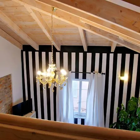 Apartment Ella's Stunning Pad