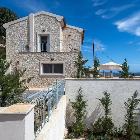 Villa Thea Mare Levantes By Posarellivillas *