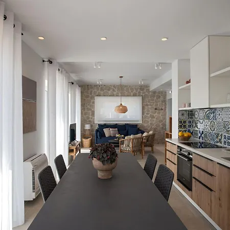 Villa Thea Mare Levantes By Posarellivillas *