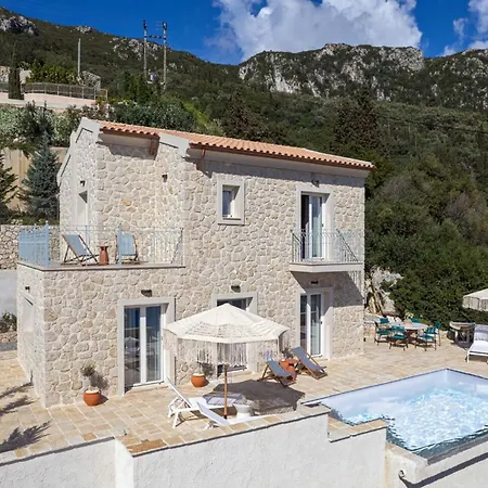 Villa Thea Mare Levantes By Posarellivillas *