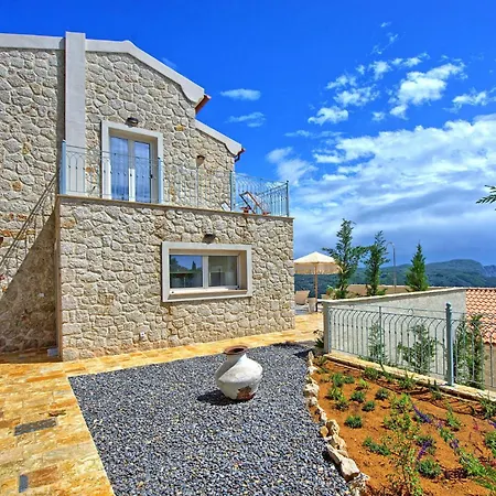Thea Mare Levantes By Posarellivillas Villa