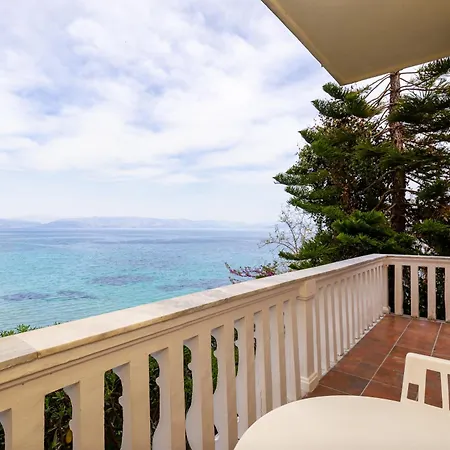 Oasis Perama (Corfu)