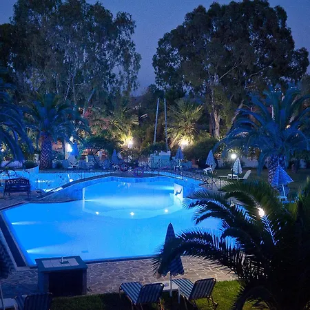 Charlies Venus 3*