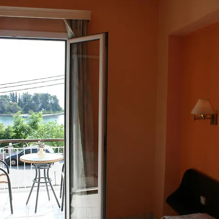 Aegli 2* Perama (Corfu)