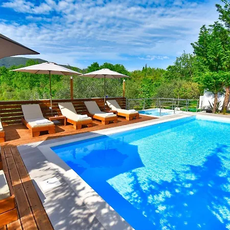The Stone Villas Holiday home