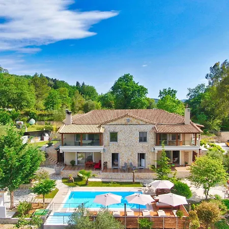 The Stone Villas Holiday home