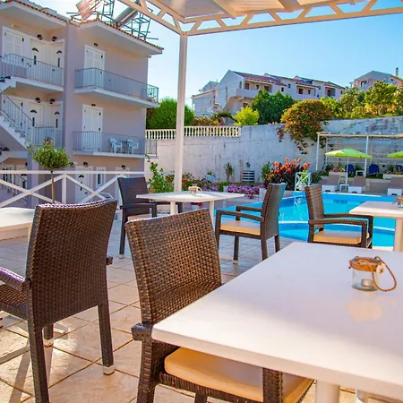 Kouros & By Hotelius Apartment Agios Stefanos Avliotes (Corfu)