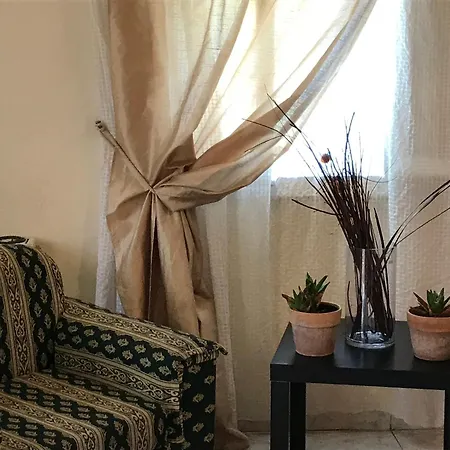 George's House * Áfra