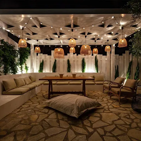 Sun 'n Chill, Boutique & 3* Melikia
