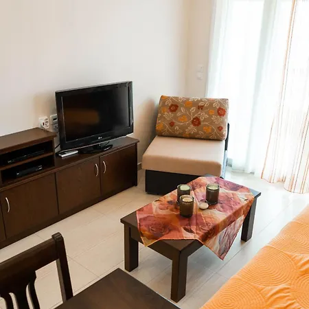 Antheia Apartment *
