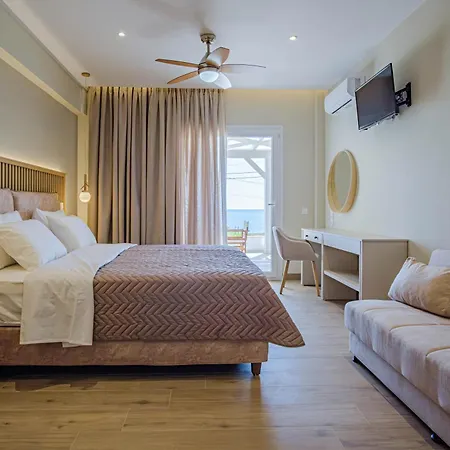 Elias & Vasili House 2*
