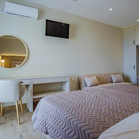 Hotel Elias & Vasili House Agios Georgios Pagon