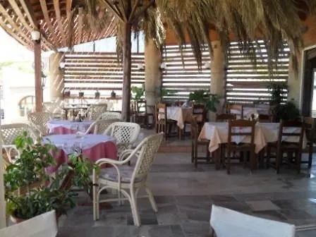 Santa Barbara Lakis Aparthotel Perivolion