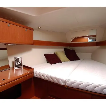 Bed On Boat 37, By Sunset Botel *