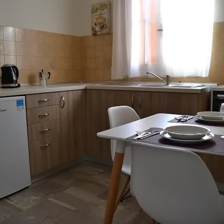 Anna Apartment Kontokali