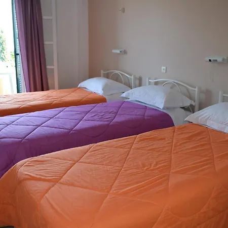 Rising Sun & Studios Aparthotel 2*