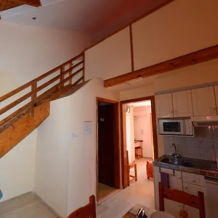 Aparthotel Charlies Venus 3*